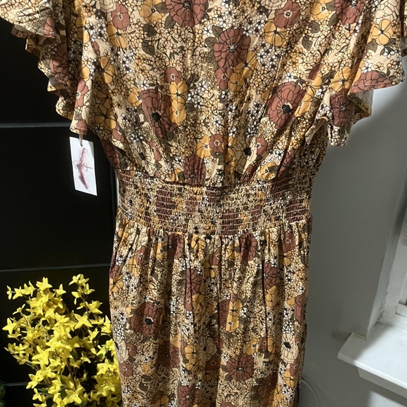 Floral Ruffle Dress - Picture 10 of 11